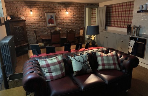Skirpenbeck Cottage | Morgan Cottage at 'This Is Not Here' With Hot Tub