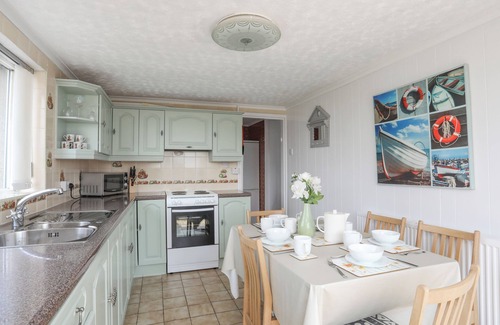 Ty Croes House | MORLAIS (VOICE OF THE SEA), pet friendly, with a garden in Aberffraw