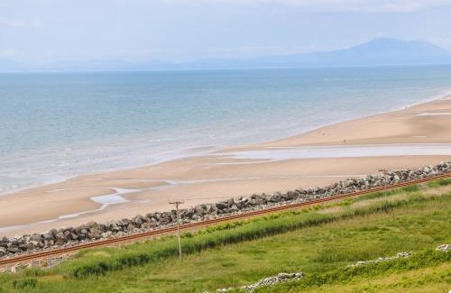 Barmouth House | Morolwg