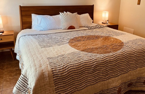 Morongo Valley Villa | Morongo Hideaway Villa I House and Casita I POOL I Views