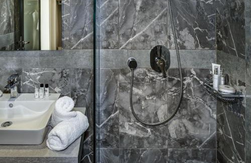 Chania Town Apartment | Mosaic
