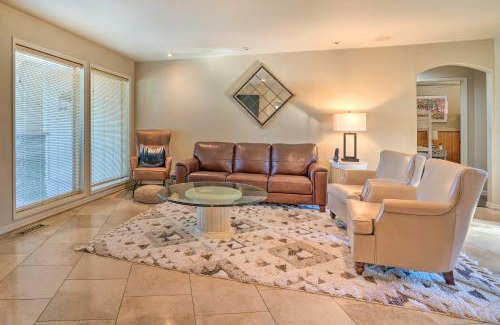 Moses Lake House | Moses Lake Retreat with Salt Water Hot Tub!