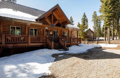 Duck Creek Village House | Mossberg Luxury Retreat