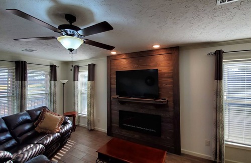 Farmersville House | Mossy Oak on Lake Lavon w/Lake Access
