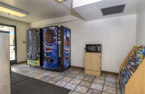 Carlsbad Hotel | Motel 6 Carlsbad, CA Beach