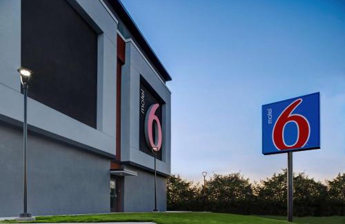 Dallas Hotel | Motel 6 Dallas, TX Methodist Charlton Medical Ctr