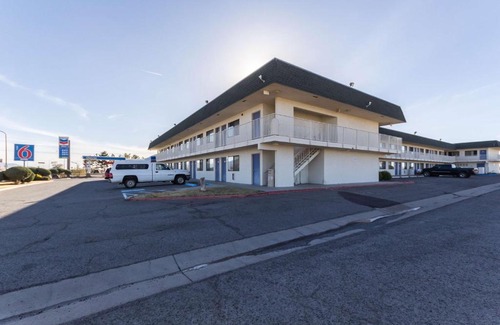 Deming Hotel | Motel 6-Deming, NM