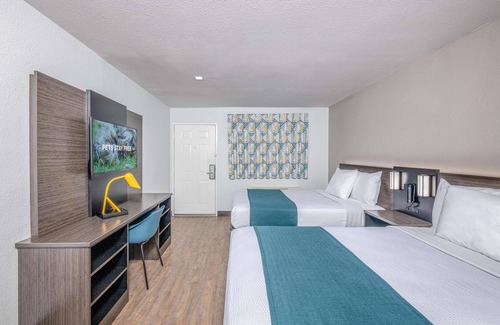 Euless Hotel | Motel 6 Euless, TX - Dallas