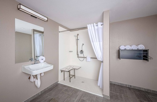 Euless Hotel | Motel 6 Euless, TX - Dallas