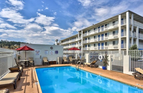 Flagstaff Hotel | Motel 6 Flagstaff, AZ - East