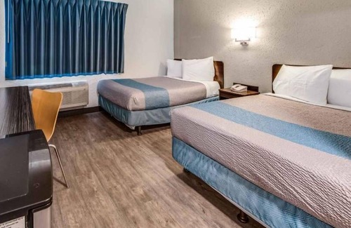 Fort Wayne Hotel | Motel 6 Fort Wayne, IN