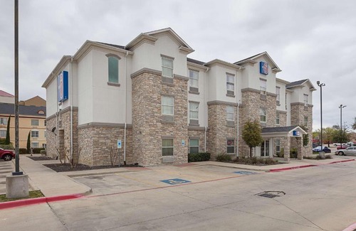 Fossil Creek Hotel | Motel 6-Fort Worth, TX