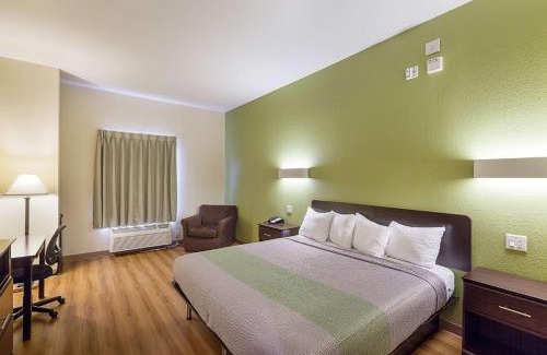 Fossil Creek Hotel | Motel 6-Fort Worth, TX