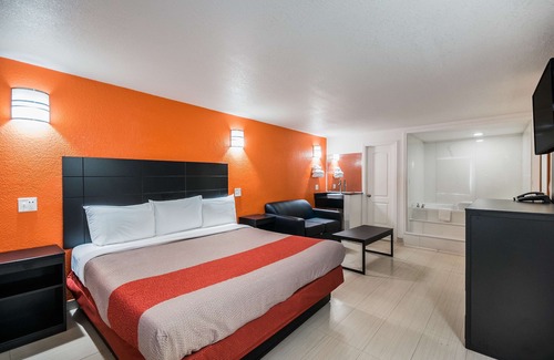 Brookhollow Hotel | Motel 6 Houston, TX - Brookhollow