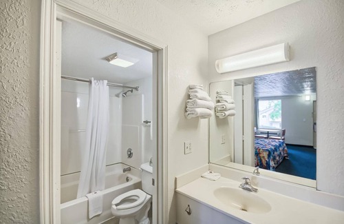 Lexington Hotel | Motel 6 Lexington, KY - East I-75