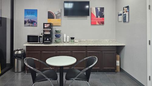 Memphis Hotel | Motel 6 Memphis, TN - Graceland