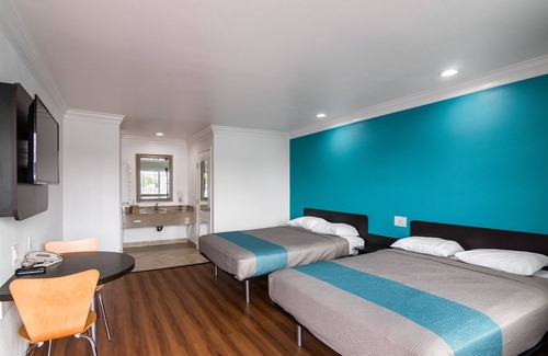 Norwalk Hotel | Motel 6 Norwalk, CA