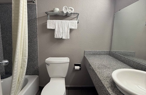 Central Oklahoma City Hotel | Motel 6 Oklahoma City, OK - South