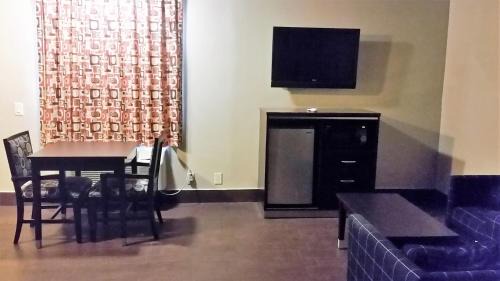 Anaheim Hills Hotel | Motel 6-Orange, CA - Anaheim
