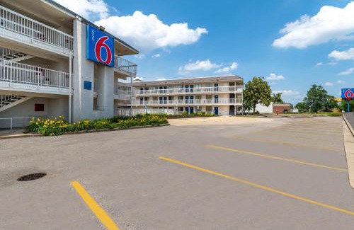 Rolling Meadows Hotel | Motel 6-Rolling Meadows, IL - Chicago Northwest