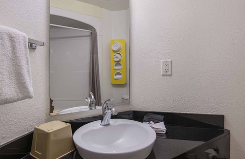 Roswell Hotel | Motel 6 Roswell, NM
