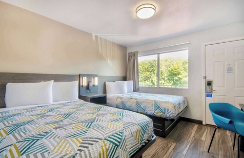 Russellville Hotel | Motel 6 Russellville, AR
