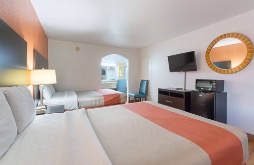 North San Antonio - SAT Hotel | Motel 6 San Antonio, TX - I-10 West