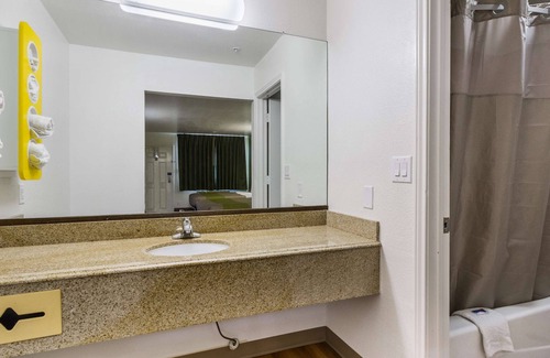 San Marcos Hotel | Motel 6 San Marcos, TX - North