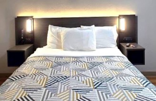 Slidell Hotel | Motel 6 Slidell, LA - New Orleans