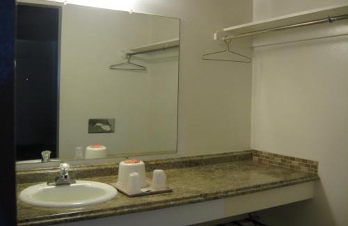 Willcox Hotel | Motel 8 Willcox