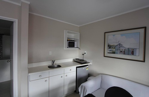 Epsom Hotel | Motel 80