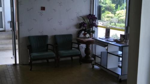 Batu Buruk Hotel | Motel Desa