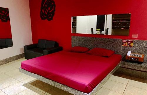 Joaquim Tavora Hotel | Motel Emoções (Adults Only)