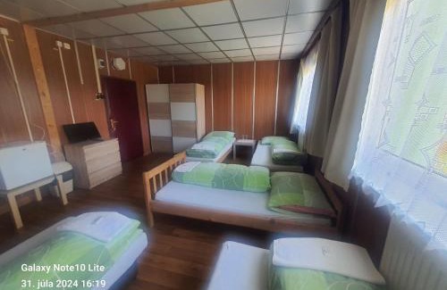 Kuty Hotel | Motorest u Janíčkov