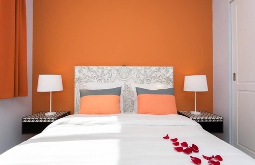 Mougins Hotel | Mougins Riviera Retreat: Hotel with Pool, AC and Fitness Oasis