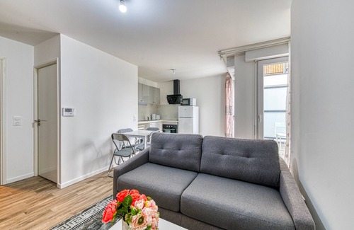 Bondy Apartment | Moulin à Vent A21 - Appt pour 4