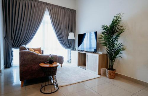 Tebrau Apartment | Mount Austin Muji Style 4 pax Deluxe Room by Our Stay