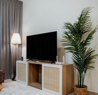 Tebrau Apartment | Mount Austin Muji Style 4 pax Deluxe Room by Our Stay
