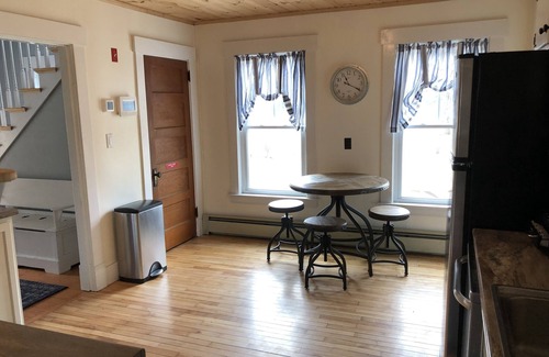 East Burke House | MOUNTAIN BIKE/SKI/SNOWMOBILE !