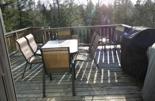 East Burke House | Mountain bikers delight to comfortably accommodate large groups.
