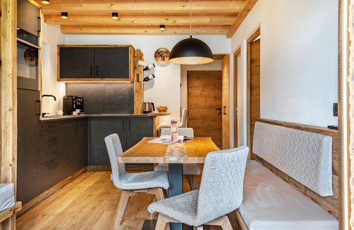 Racines Apartment | Mountain Chalet "Blosegghof Himmelblick" with Mountain View & New Whirlpool