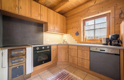 Verano Ski Chalet | Mountain Chalet “Fuchsberger” with Mountain View, Wi-Fi, Balcony, Terrace & Garden