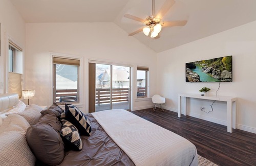 Hermosa House | Mountain Contemporary Home - 12 Min. to Durango - Views