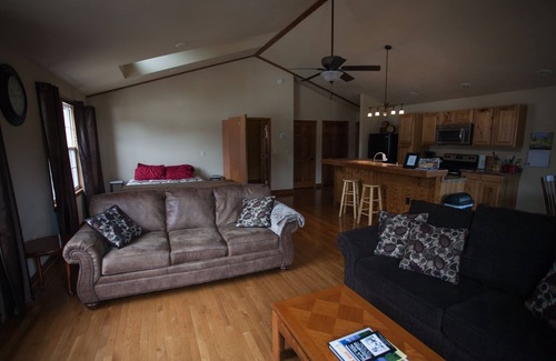 Deadwood Apartment | Mountain Escape at Mad Peak Lodging, sleeps up to six