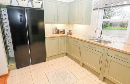 Haverfordwest House | MOUNTAIN FARM, pet friendly, with open fire in Broad Haven
