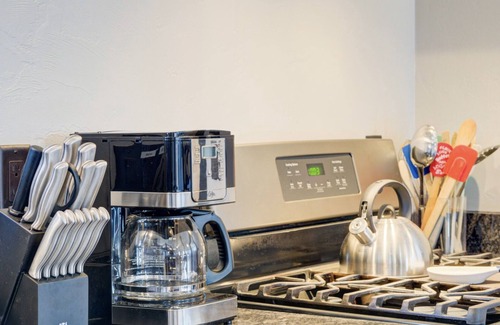 Bozeman House | Mountain Get away, mins from Bozeman, and Bridger Bowl