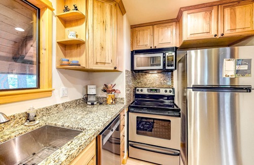 Tahoe City House | Mountain Getaway - Great Access to Page Meadows, Hiking, Biking, & Skiing