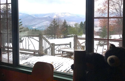 Keene House | Mountain getaway: Work-From-Home with spectacular views!