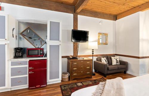 Wintergreen House | Mountain Inn Studio 97 with Wintergreen Advantage