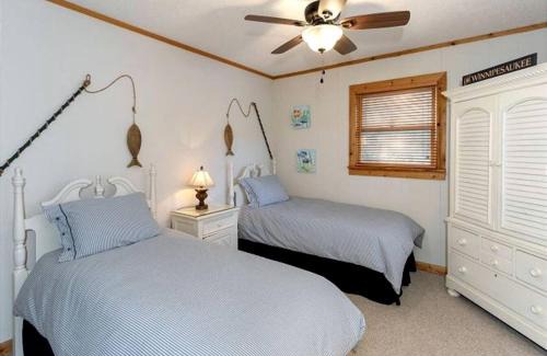 Glenville House | Mountain Lake House in North Carolina